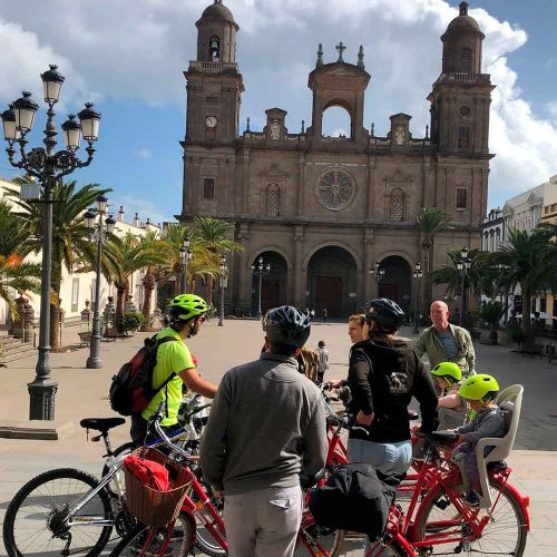 Foto de ciclistas en ruta por Las Palmas 1
